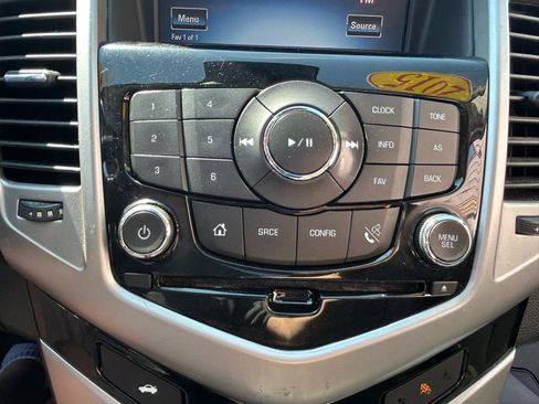 Used 2015 Chevrolet Cruze LT FWD image 24