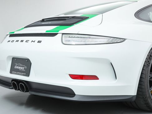 Used 2016 Porsche 911 R image 15