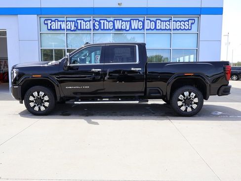 New 2026 GMC Sierra 3500 Denali AWD/4WD image 7
