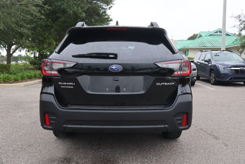 Certified 2022 Subaru Outback Premium AWD/4WD image 7