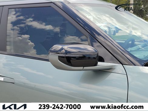 New 2027 Kia Seltos S FWD image 8