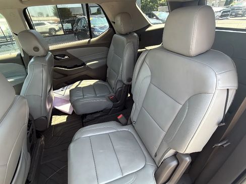 Used 2019 Chevrolet Traverse LT w/ LT Premium Package AWD/4WD image 20