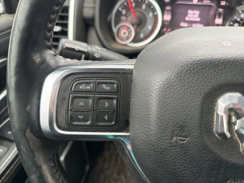 Used 2019 RAM 2500 Laramie w/ Black Appearance Package image 23