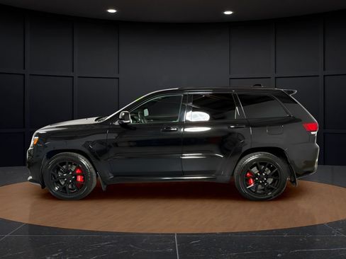 Used 2020 Jeep Grand Cherokee SRT AWD/4WD image 3
