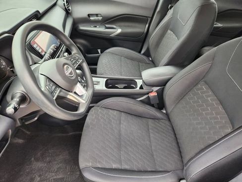 Used 2023 Nissan Kicks SV image 13