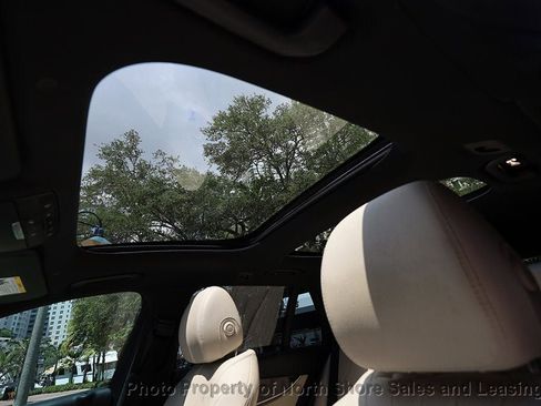 Used 2018 Mercedes-Benz E 400 4MATIC Wagon w/ Premium 2 Package (Q02) image 35