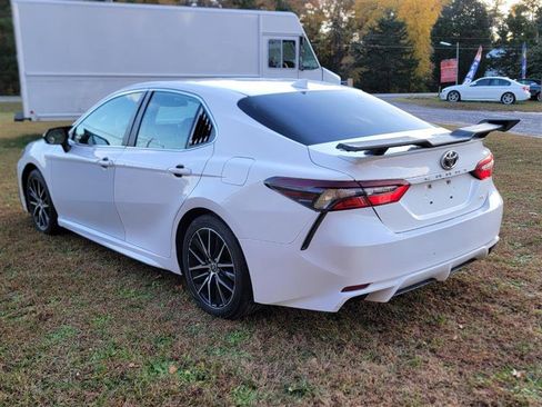 Used 2021 Toyota Camry SE FWD image 6