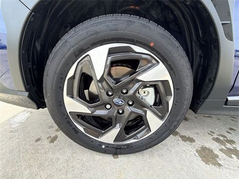 Used 2025 Subaru Crosstrek 2.5i Limited w/ Crosstrek Mirror Package image 10