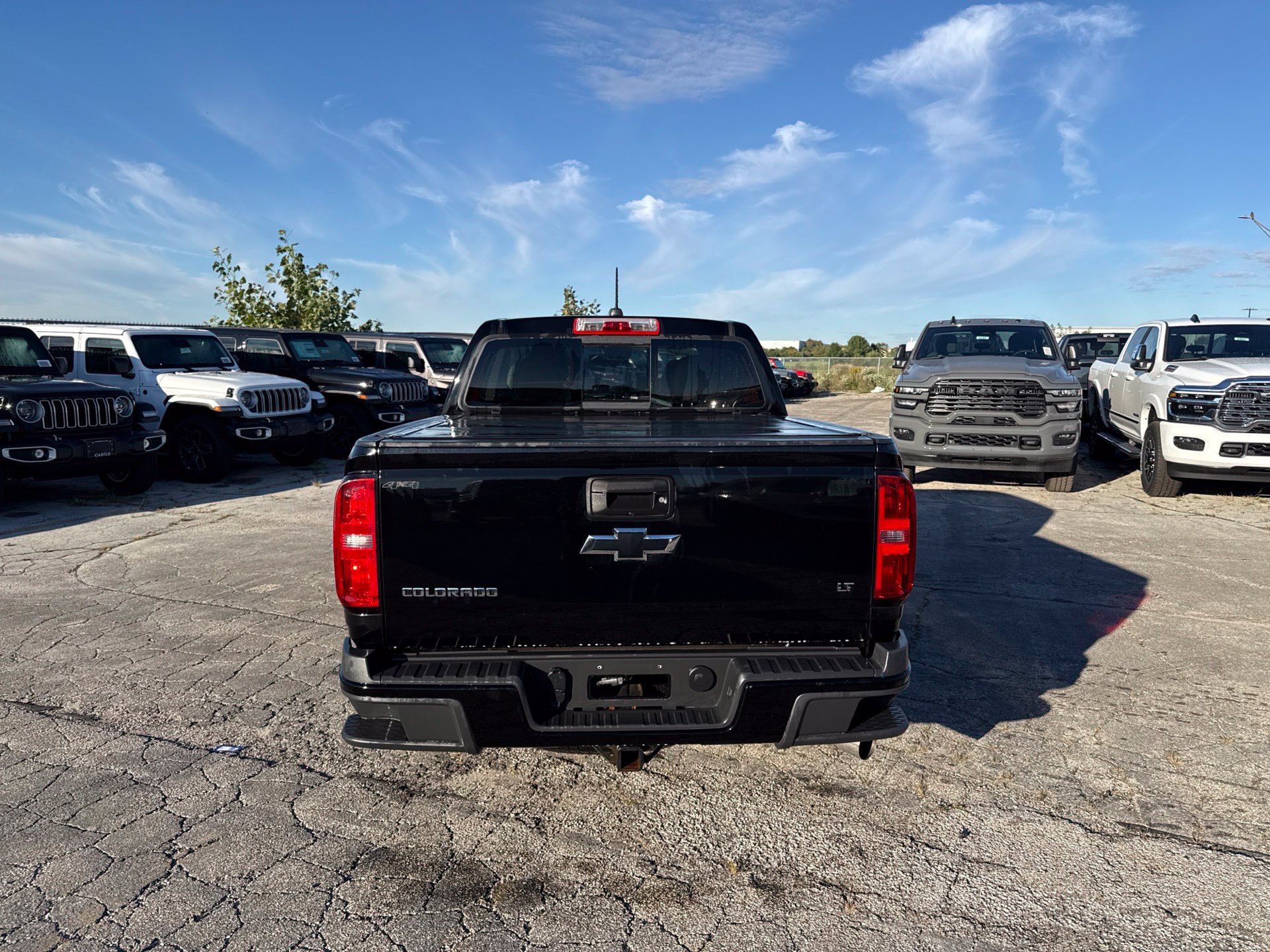 Used 2016 Chevrolet Colorado LT w/ Midnight Edition AWD/4WD image 7