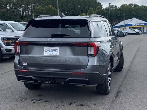 New 2026 Ford Explorer ST-Line RWD image 18