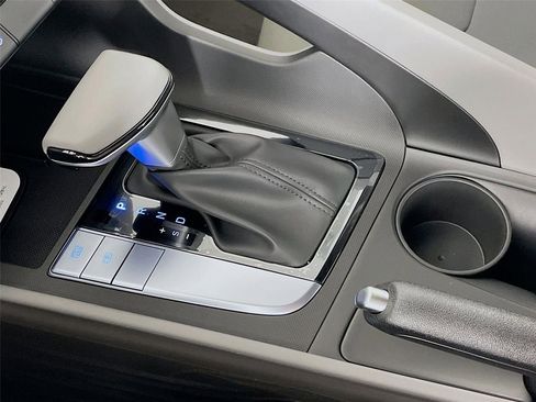 New 2026 Hyundai Elantra Sport FWD image 13