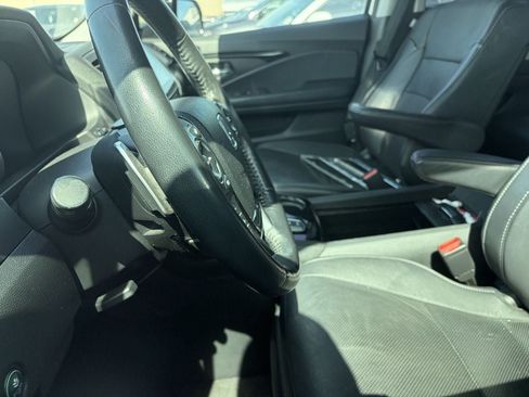 Used 2017 Honda Pilot Elite image 9