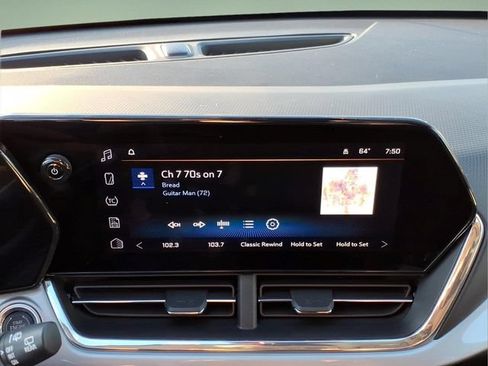 Used 2025 Chevrolet Trax LT w/ Driver Confidence Package FWD image 18