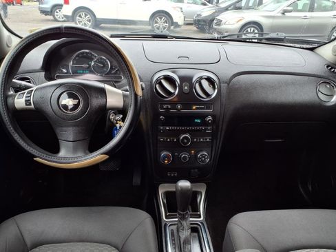 Used 2009 Chevrolet HHR LT image 7