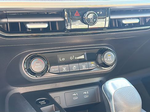 New 2026 Nissan Kicks SV w/ Charging Package image 23