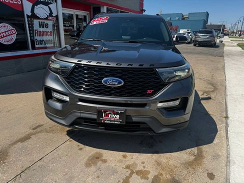 Used 2020 Ford Explorer ST w/ ST Street Pack AWD/4WD image 3