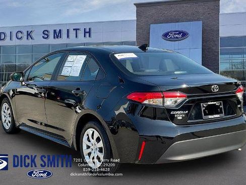 Used 2024 Toyota Corolla LE FWD image 4