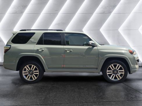 Used 2022 Toyota 4Runner TRD Sport w/ Technology Package AWD/4WD image 6