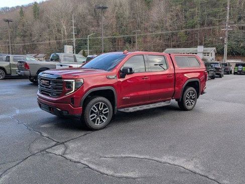 Used 2025 GMC Sierra 1500 AT4 w/ AT4 Premium Package image 7