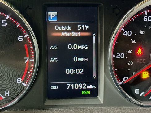 Used 2018 Toyota RAV4 SE w/ Power Extra Value Package image 11