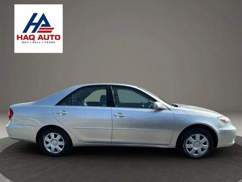 Used 2002 Toyota Camry SE FWD image 4
