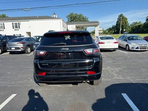 Used 2022 Jeep Compass High Altitude AWD/4WD image 5
