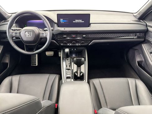 Used 2025 Honda Accord Sport image 17