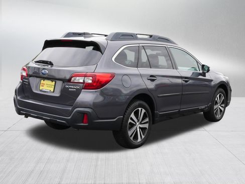 Used 2019 Subaru Outback 3.6R Limited AWD/4WD image 3
