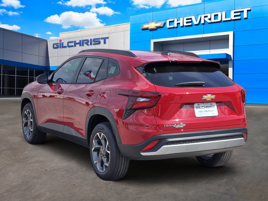 New 2026 Chevrolet Trax LT w/ LT Convenience Package FWD image 6