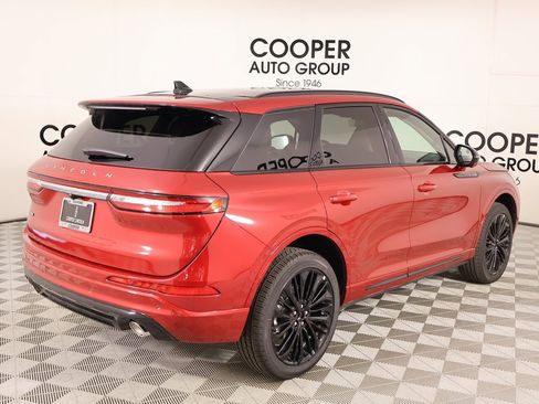 New 2026 Lincoln Corsair Premiere image 23