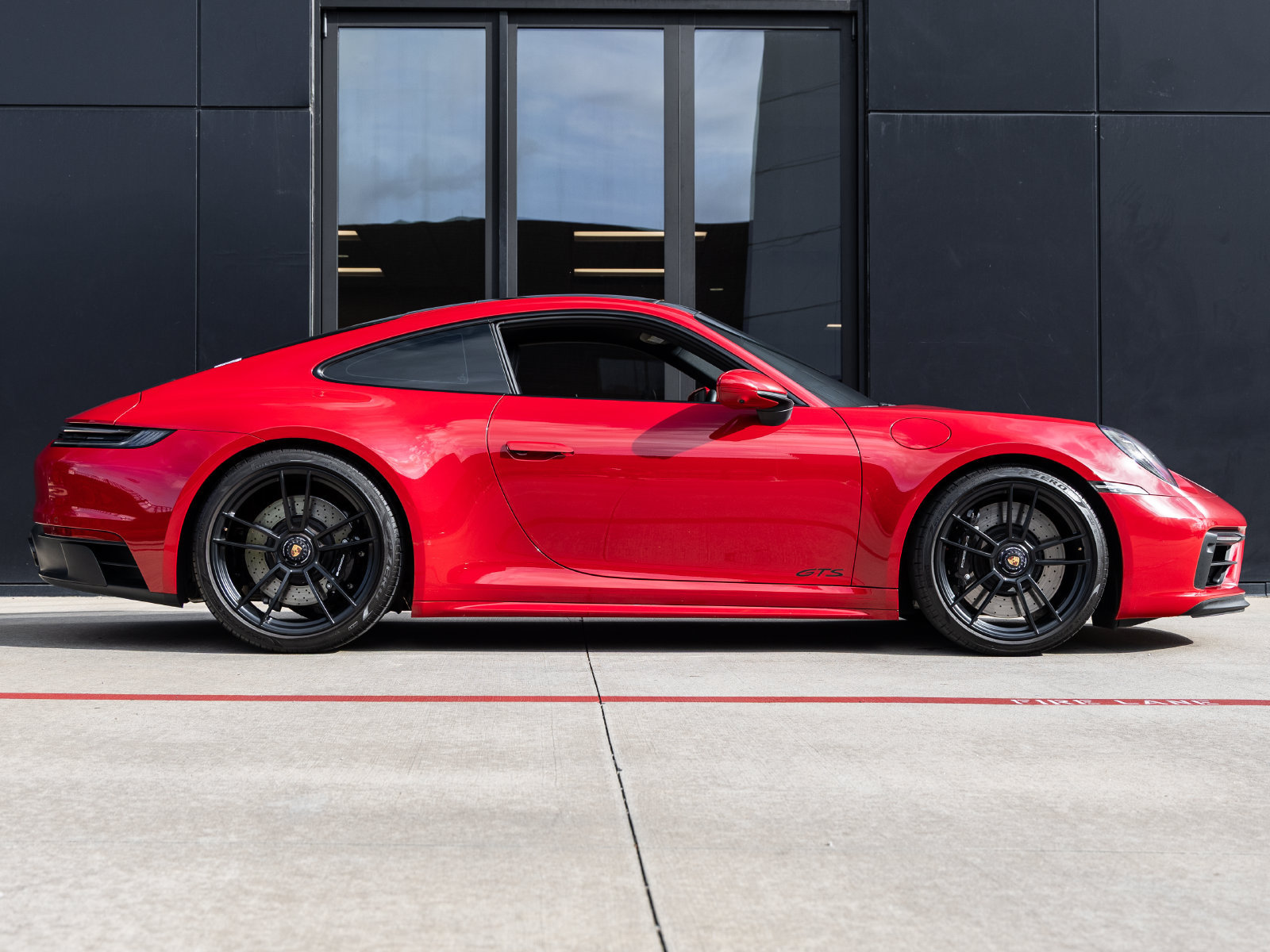 Certified 2024 Porsche 911 Carrera GTS RWD image 12