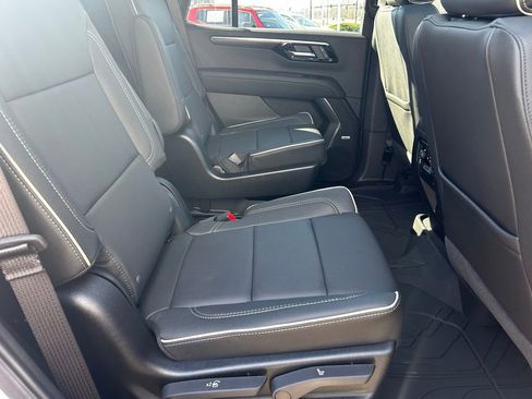 New 2026 Chevrolet Tahoe Premier w/ Sun And Tow Package AWD/4WD image 25