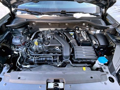 Used 2022 Volkswagen Taos SE image 29