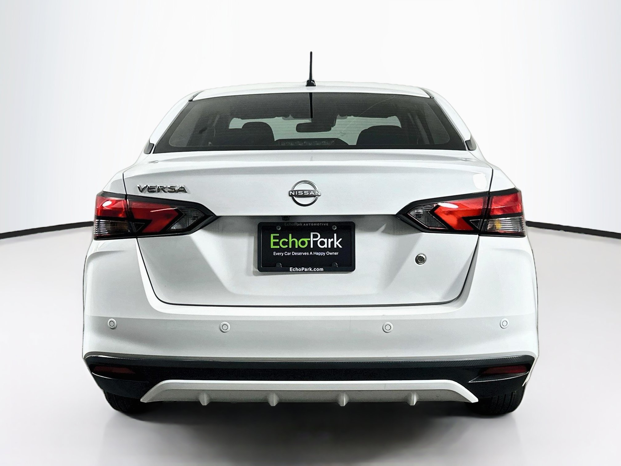 Used 2025 Nissan Versa S w/ Trunk Package FWD image 7