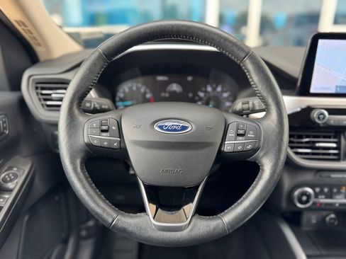 Used 2020 Ford Escape SEL FWD image 15