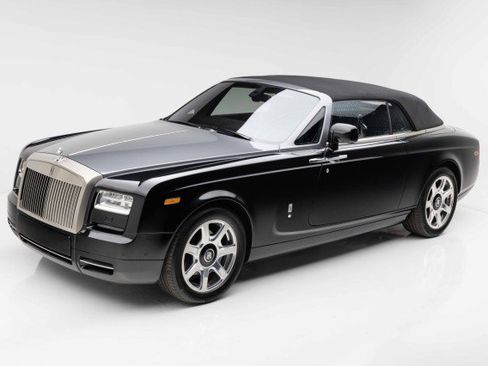Used 2014 Rolls-Royce Phantom Drophead Coupe RWD image 40