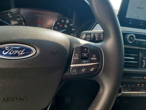 Used 2022 Ford Escape SE image 14