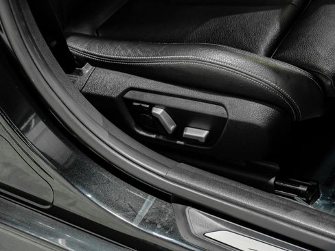 Used 2017 BMW 340i Sedan RWD image 44