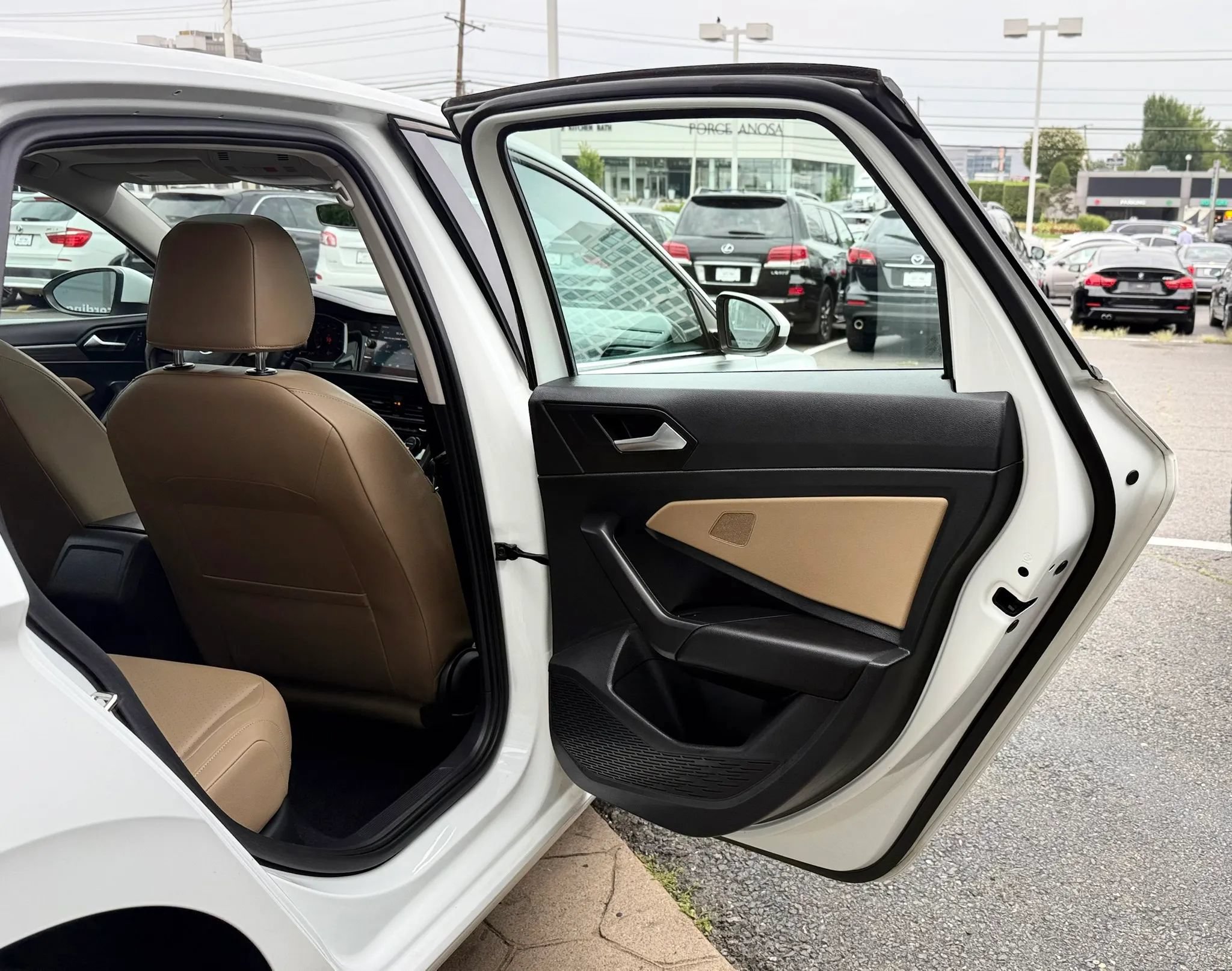 Used 2019 Volkswagen Jetta SEL FWD image 32