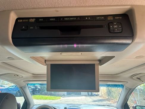 Used 2007 Toyota Sienna XLE Limited image 13