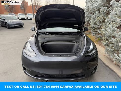 Used 2024 Tesla Model Y Long Range image 36