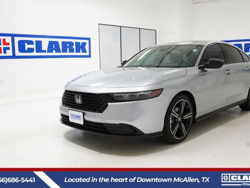 Used 2026 Honda Accord SE image 1