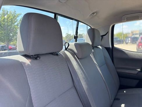 Used 2018 Toyota Tacoma SR w/ SR Convenience Package RWD image 24