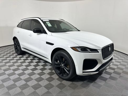 Used 2026 Jaguar F-PACE R-Dynamic S AWD/4WD image 6