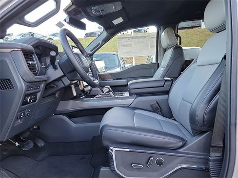 New 2023 Ford F150 Lightning Lariat w/ Max Trailer Tow Package image 6