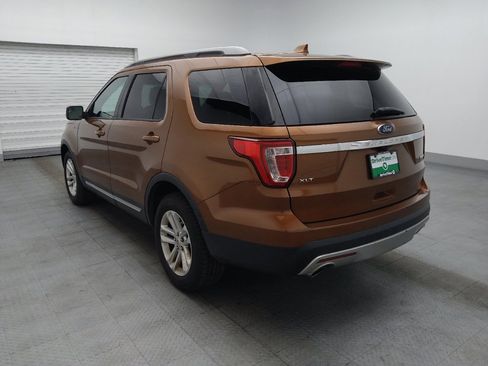 Used 2017 Ford Explorer XLT FWD image 5