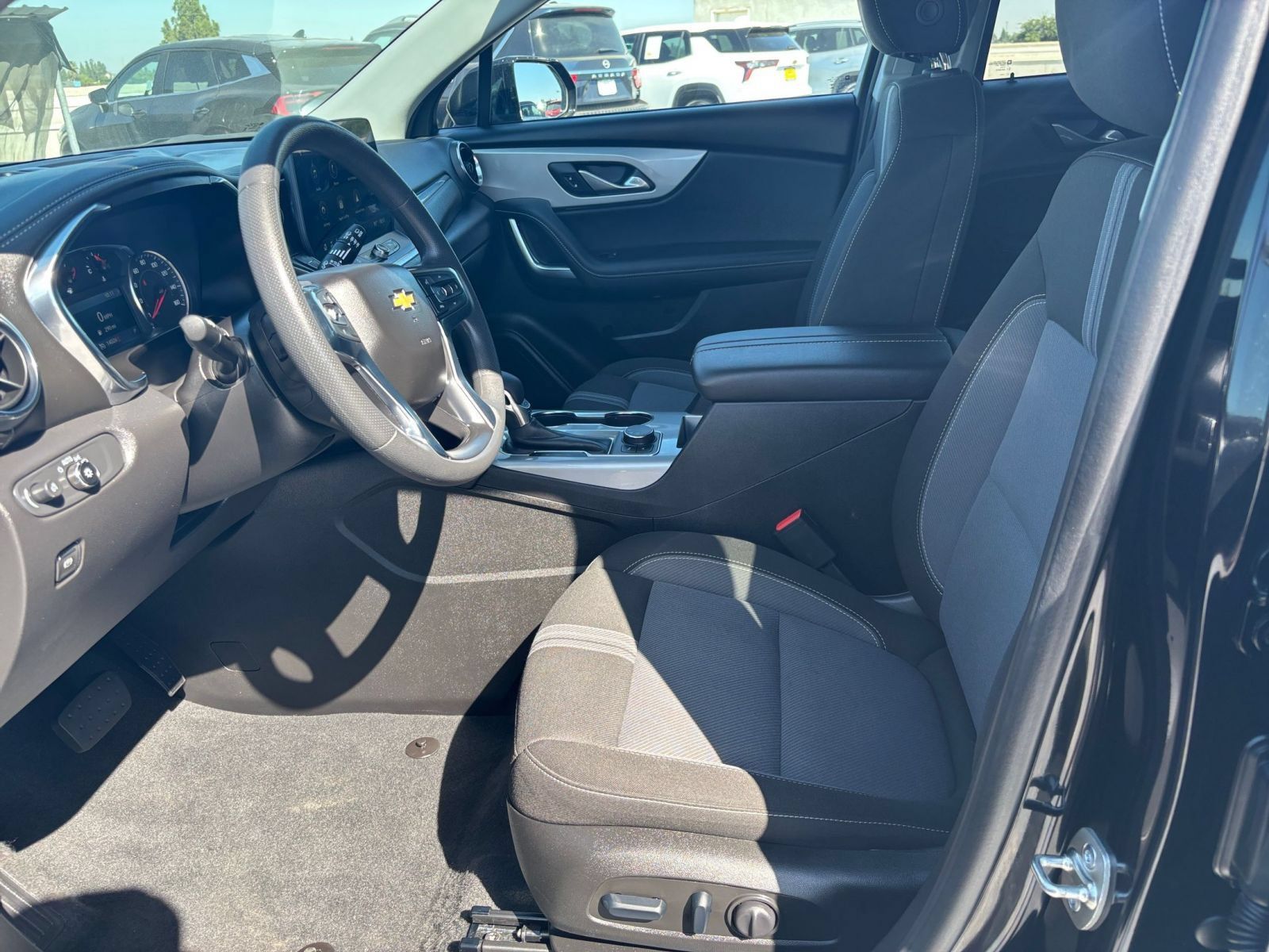 Used 2026 Chevrolet Blazer LT FWD image 27