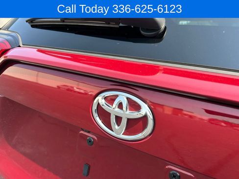 Used 2023 Toyota RAV4 XLE w/ Convenience Package AWD/4WD image 12