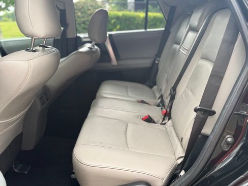 Used 2012 Toyota 4Runner SR5 w/ Convenience Pkg RWD image 13