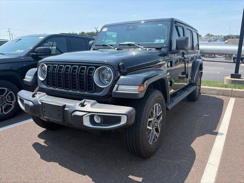 Certified 2024 Jeep Wrangler Unlimited Sahara AWD/4WD image 3